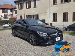 Nero Usata 2018 Mercedes CLA180 Tre volumi | 15.990 € (Ottimo prezzo)
