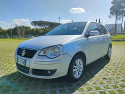 Grigio Usata 2005 VW Polo Comfortline Tre volumi | 1700 € (Ottimo prezzo)