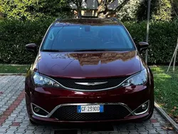 Rosso Usata 2019 Chrysler Pacifica Limited SUV | 28.800 €