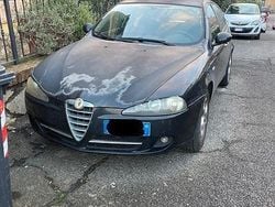 Nero Usata 2006 Alfa Romeo 147 Due volumi | 700 € (Ottimo prezzo)