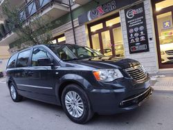 Grigio Usata 2013 Lancia Voyager Monovolume | 10.900 € (Cara)