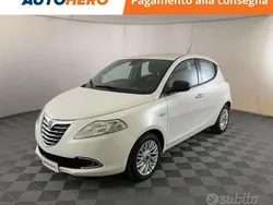 Usata 2015 Lancia Ypsilon Due volumi | 7699 € (Buon prezzo)