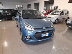 Blu Usata 2016 Hyundai i10 Due volumi | 6900 € (Buon prezzo)