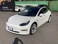 Pearl white multicoat Usata 2019 Tesla Model 3 Performance Tre volumi | 27.700 € (Super prezzo)
