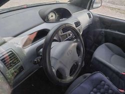Blu Usata 2004 Hyundai Matrix Active Monovolume | 2300 € (Buon prezzo)