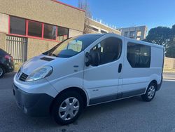 Bianco Usata 2012 Renault Trafic Monovolume | 9800 € (Buon prezzo)