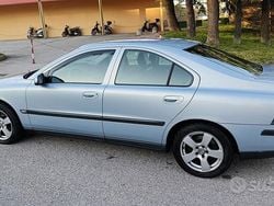 Blu Usata 2001 Volvo S60 Tre volumi | 4900 €