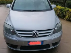 Usata 2005 VW Golf Plus Cross Monovolume | 4000 € (Cara)