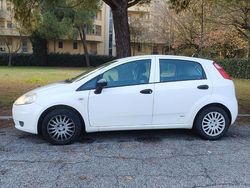 Bianco Usata 2008 Fiat Punto Classica Tre volumi | 1500 € (Ottimo prezzo)