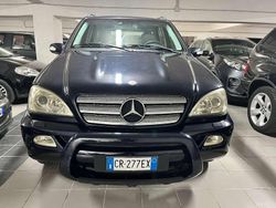 Blu/azzurro Usata 2004 Mercedes ML270 SE SUV | 8500 € (Molto cara)