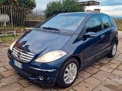 Blu Usata 2005 Mercedes A170 Tre volumi | 2500 € (Ottimo prezzo)