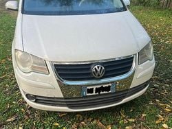 Bianco Usata 2007 VW Touran Monovolume | 3900 € (Buon prezzo)