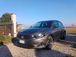 Usata 2016 Fiat Tipo Lounge Tre volumi | 8000 € (Buon prezzo)