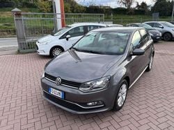 Grigio Usata 2016 VW Polo Tre volumi | 7500 € (Buon prezzo)