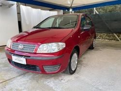 Rosso Usata 2010 Fiat Punto Active Tre volumi | 3500 € (Cara)