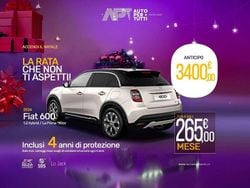 Rosso Usata 2024 Fiat 600 La Prima SUV | 23.500 € (Buon prezzo)