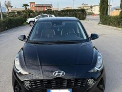 Nero Usata 2021 Hyundai i10 Due volumi | 11.900 € (Buon prezzo)