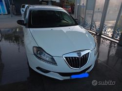 Bianco Usata 2009 Lancia Delta Due volumi | 3800 € (Buon prezzo)