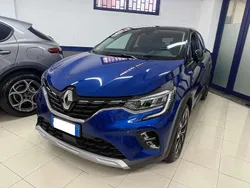 Blu/azzurro Usata 2024 Renault Captur Techno SUV | 17.490 € (Ottimo prezzo)