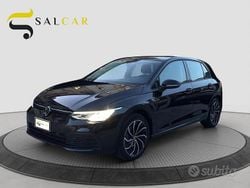 Nero Usata 2022 VW Golf Tre volumi | 22.490 € (Ottimo prezzo)