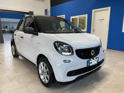 Bianco pastello Usata 2019 Smart ForFour Electric Drive Tre volumi | 8900 € (Ottimo prezzo)