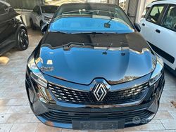 Nero Usata 2024 Renault Clio V Techno Tre volumi | 14.900 € (Buon prezzo)
