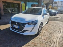 Bianco Usata 2021 Peugeot 208 Active Due volumi | 13.600 € (Buon prezzo)
