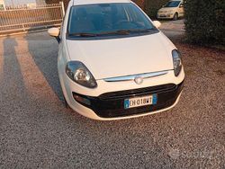 Bianco Usata 2011 Fiat Punto Evo Due volumi | 3400 € (Buon prezzo)