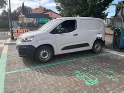 Bianco Usata 2023 Citroën e-Berlingo Monovolume | 16.800 €