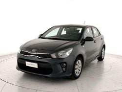 Grigio Usata 2018 Kia Rio Active Tre volumi | 9400 € (Buon prezzo)