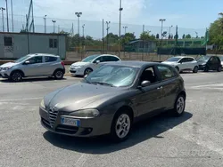 Grigio Usata 2008 Alfa Romeo 147 Due volumi | 2200 € (Buon prezzo)