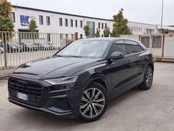 Nero Usata 2021 Audi Q8 S-Line SUV | 44.400 € (Cara)