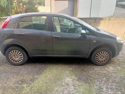 Grigio Usata 2009 Fiat Grande Punto Due volumi | 2500 € (Cara)