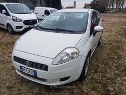 Bianco Usata 2009 Fiat Grande Punto Due volumi | 2990 € (Buon prezzo)