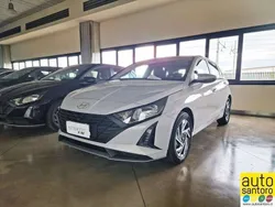 Grigio Nuova 2024 Hyundai i20 Due volumi | 16.950 € (Buon prezzo)