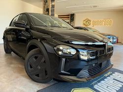 Nero Nuova 2025 Lancia Ypsilon Due volumi | 23.990 € (Molto cara)