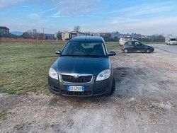 Grigio Usata 2009 Skoda Roomster Comfort Monovolume | 5500 € (Molto cara)