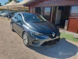 Grigio Usata 2022 Renault Clio V Techno Tre volumi | 12.900 € (Buon prezzo)