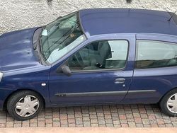 Blu Usata 2006 Renault Clio II Due volumi | 2000 € (Super prezzo)