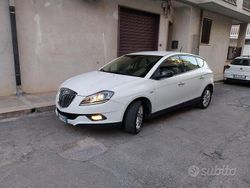 Bianco Usata 2008 Lancia Delta Due volumi | 3990 € (Buon prezzo)