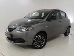 Grigio scuro Usata 2024 Lancia Ypsilon S Due volumi | 13.900 € (Buon prezzo)