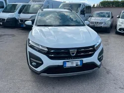 Bianco Usata 2021 Dacia Sandero Essentiel Due volumi | 13.499 € (Cara)