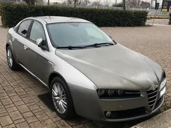 Usata 2008 Alfa Romeo 159 Exclusive Tre volumi | 3990 € (Buon prezzo)