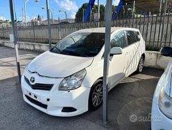 Bianco Usata 2012 Toyota Verso Monovolume | 1600 € (Ottimo prezzo)