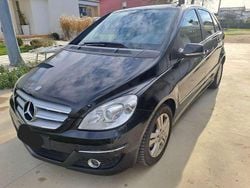 Nero Usata 2011 Mercedes B180 Executive Monovolume | 3500 € (Buon prezzo)