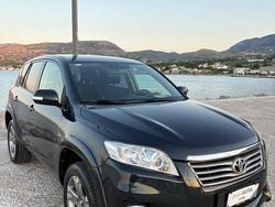Grigio Usata 2012 Toyota RAV4 Lounge SUV | 9800 € (Buon prezzo)