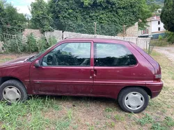 Usata 1998 Citroën Saxo Due volumi | 300 €