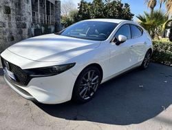 Usata 2021 Mazda 3 Exclusive Tre volumi | 23.500 € (Molto cara)