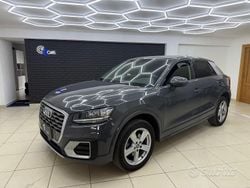 Grigio Usata 2019 Audi Q2 Admired SUV | 19.999 € (Buon prezzo)