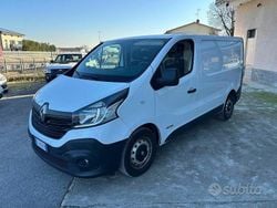Bianco Usata 2017 Renault Trafic Monovolume | 6900 € (Ottimo prezzo)